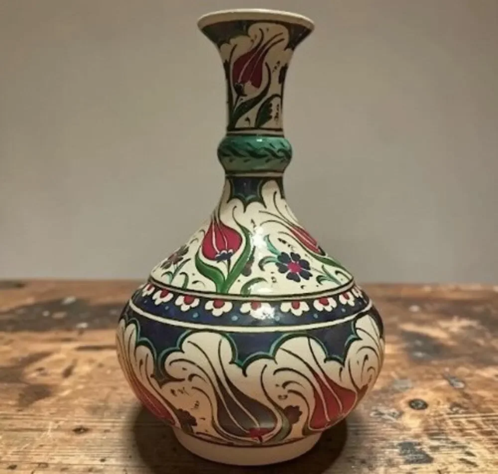 Chez Galip Turkish Hand Painted Ceramic Vase Iznik Style Avanos Türkiye 7.5